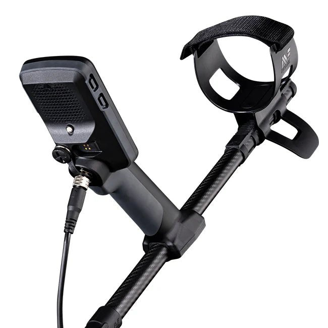 Détecteur Minelab Equinox 900 + Pinpointeur offert - Detecteurpro.fr