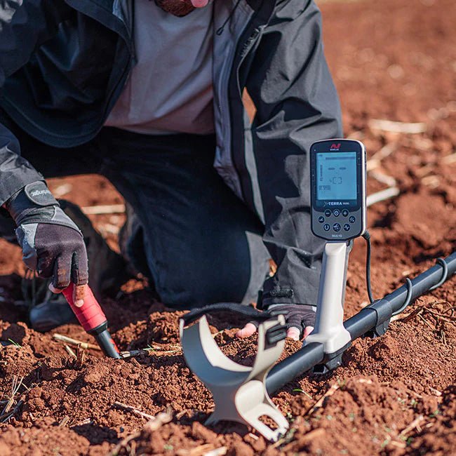 Détecteur Minelab X-Terra Elite Expedition + Pro-Find 40 offert - Detecteurpro.fr